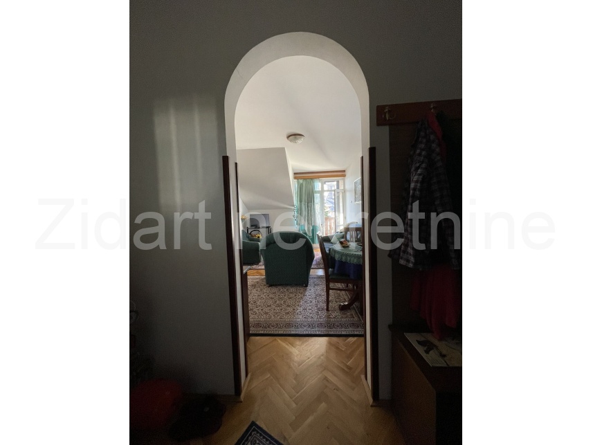 Квартира, 645 м², 100 000$ — FAKTOR